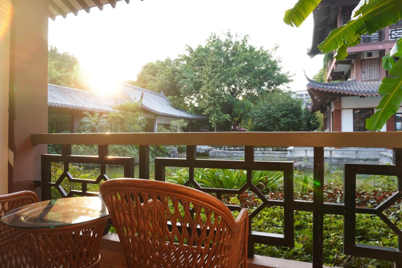 Guilin Yi Characteristic Hotel Coltd Exterior foto